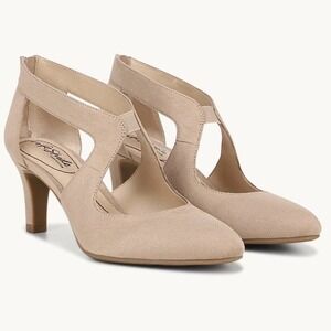 LifeStride Giovanna 2 Dover Beige Fabric Almond Toe Cutout Pump Heels 6.5 M